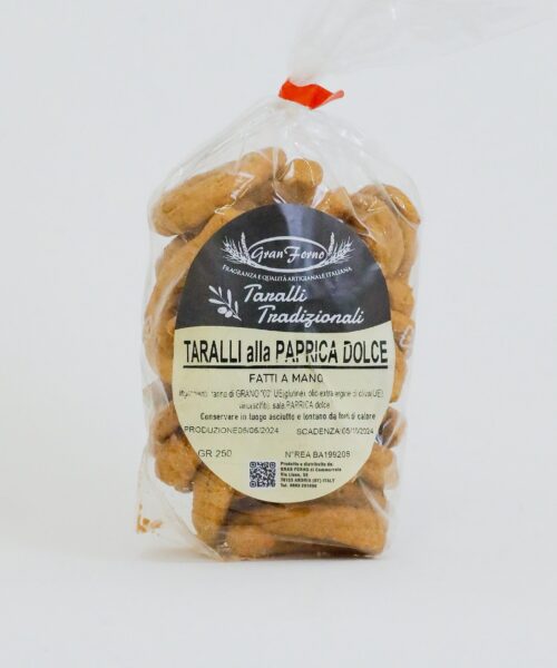 Taralli alla Paprica Dolce – Taralli Artigianali Fatti a Mano con Paprica e Olio Extravergine di Oliva